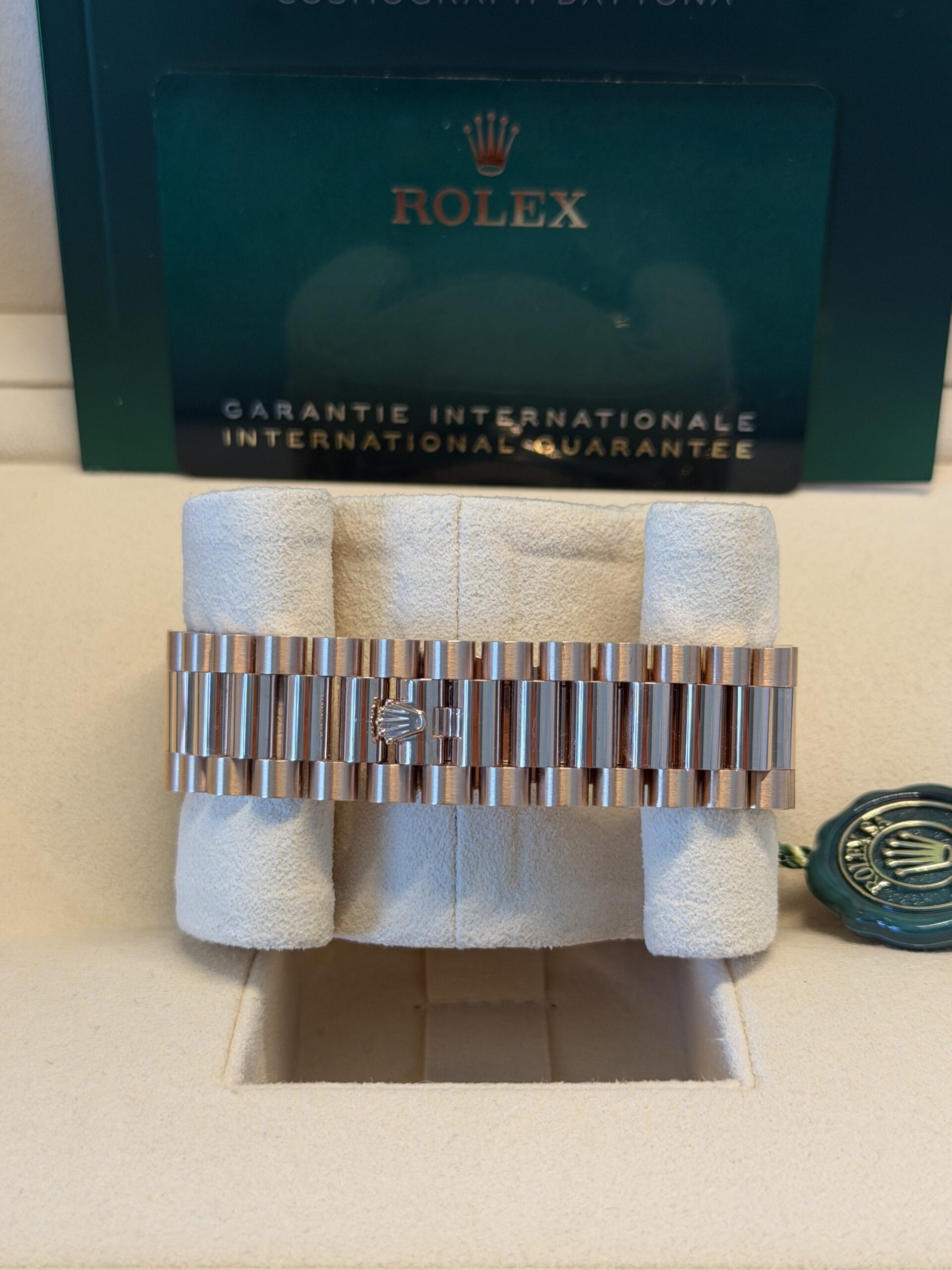 Rolex Day-Date 40 Rose Gold Eisenkiesel Diamond Dial 228235