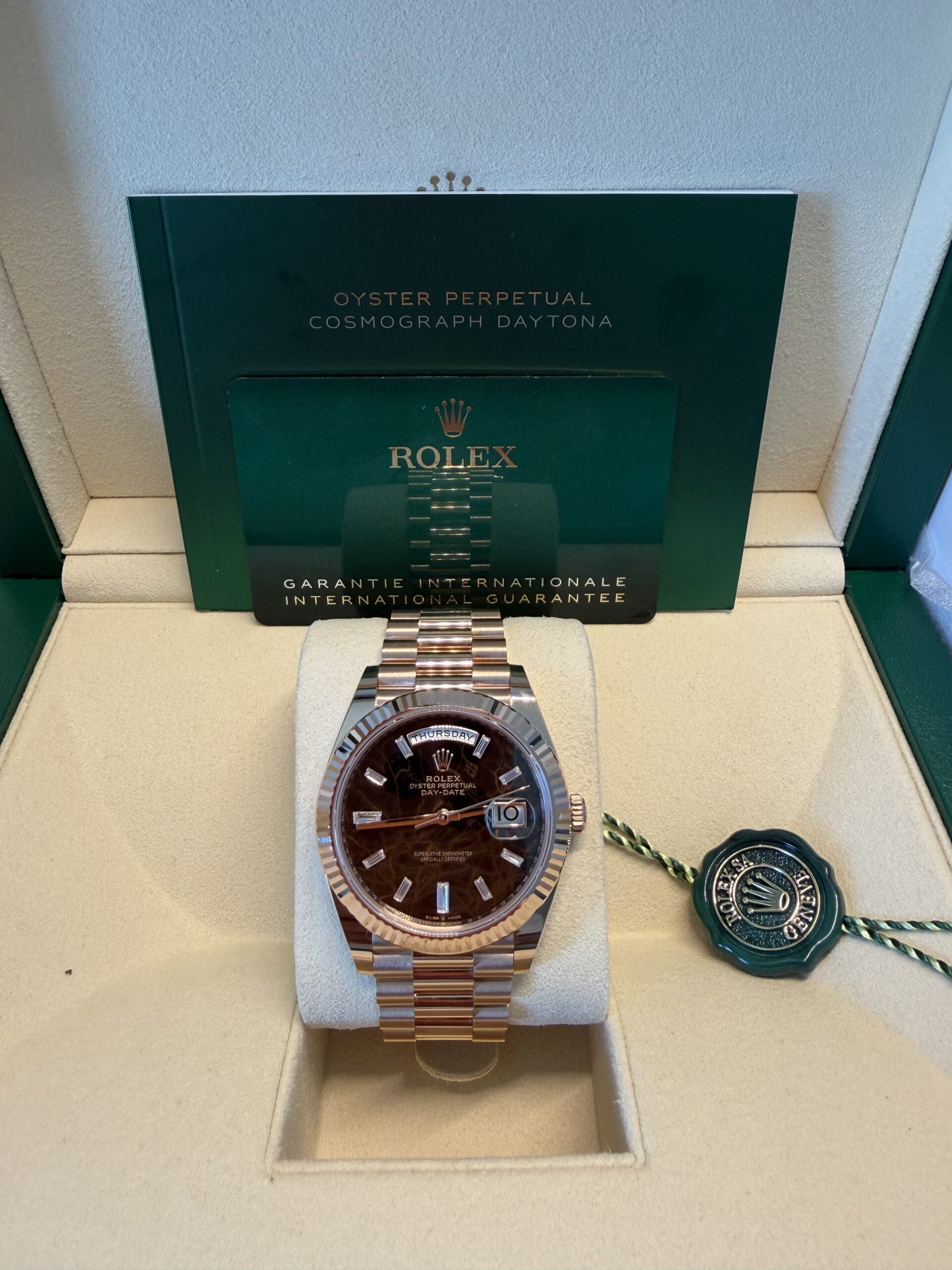 Rolex Day-Date 40 Rose Gold Eisenkiesel Diamond Dial 228235