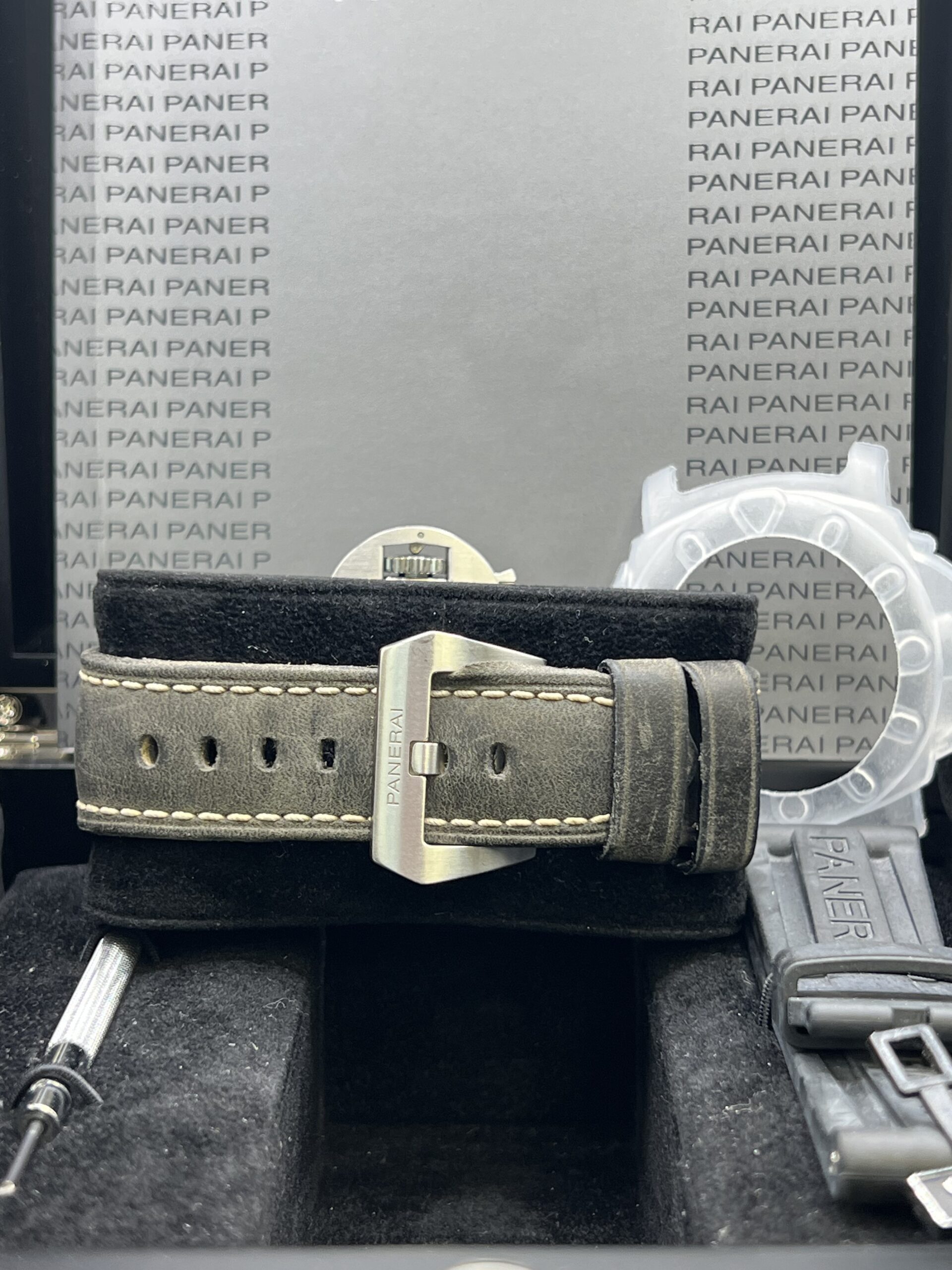 Panerai Luminor 1950 3 Days Firenze Stainless Steel Grey Dial PAM00605 - Image 3