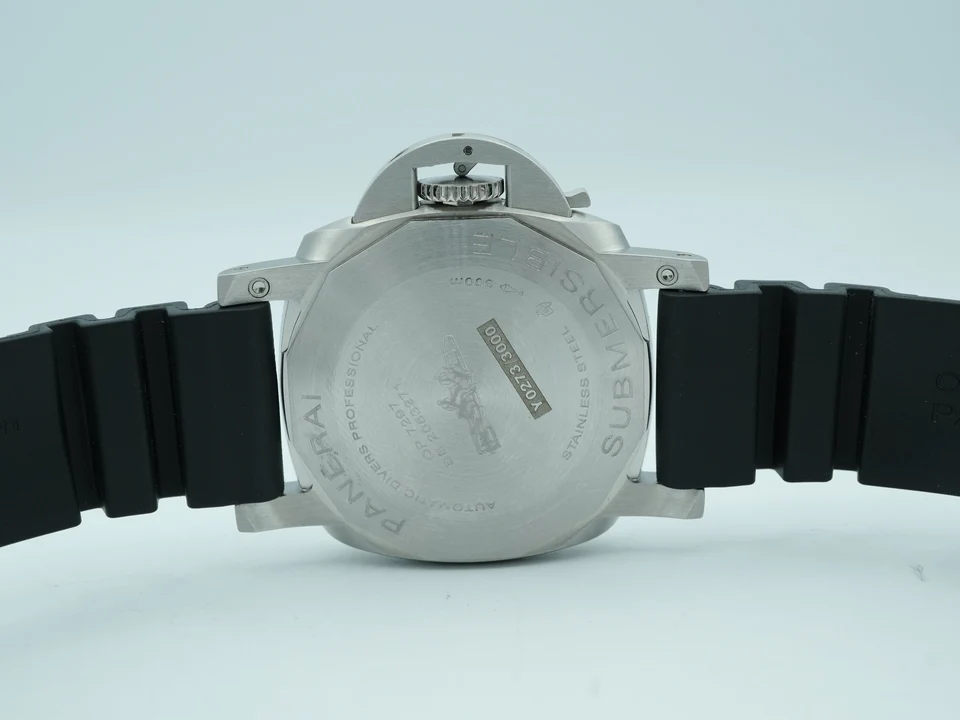 Panerai Submersible 42 Stainless Steel Black Dial PAM02683