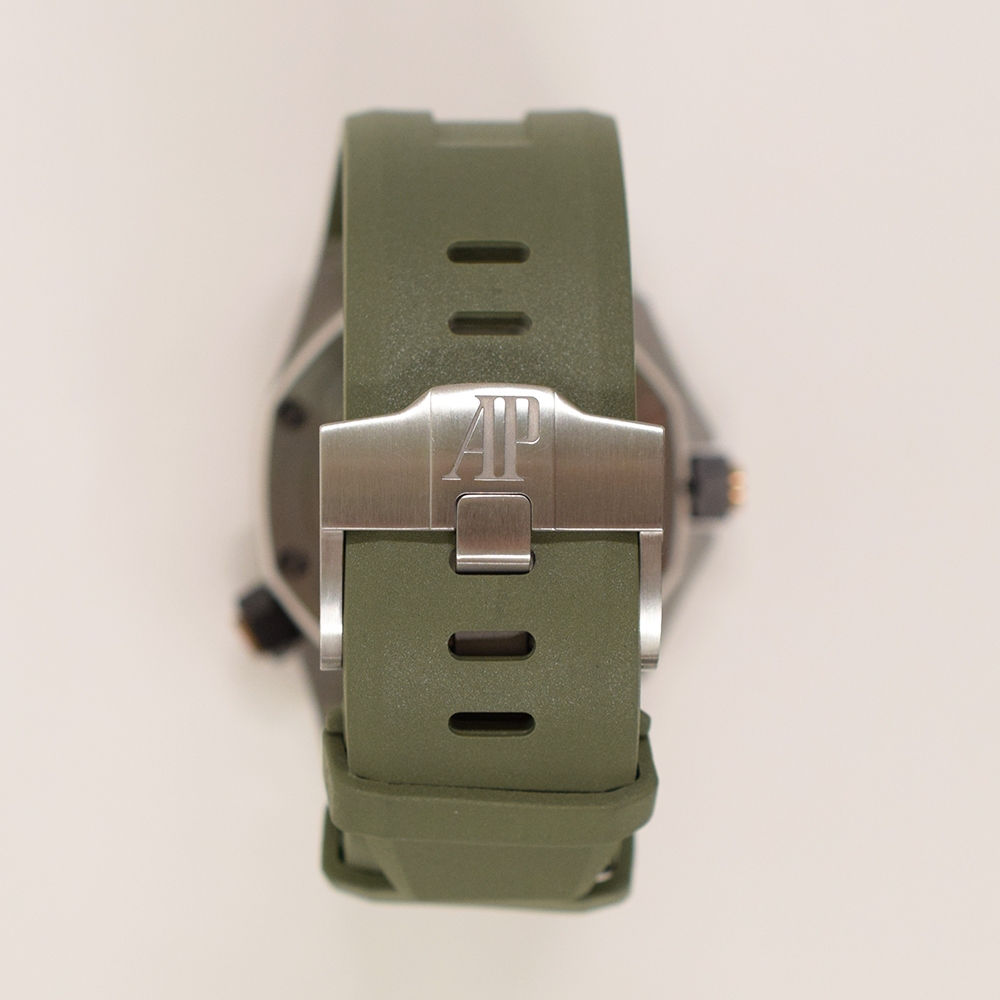 Audemars Piguet Royal Oak Offshore Diver 42 Stainless Steel Green Dial 15720ST.OO.A052CA.01