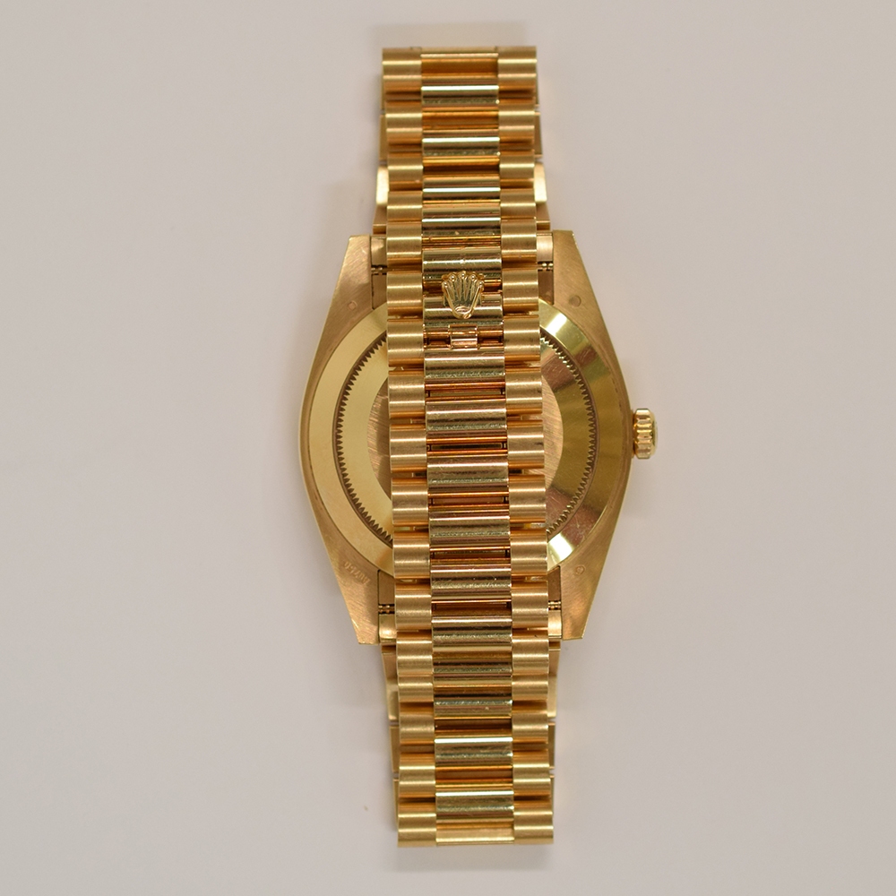 Rolex Day-Date 40 Yellow Gold Champagne Diamond Dial 228238A