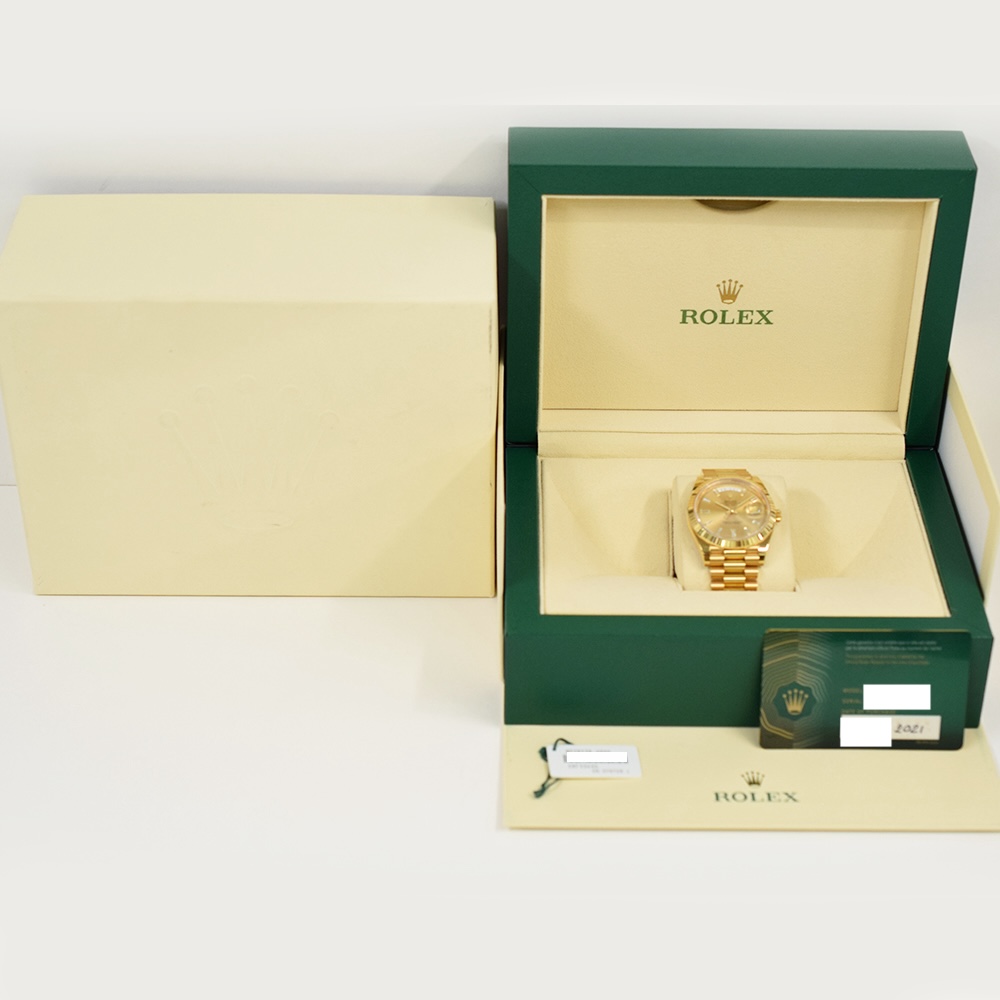 Rolex Day-Date 40 Yellow Gold Champagne Diamond Dial 228238A