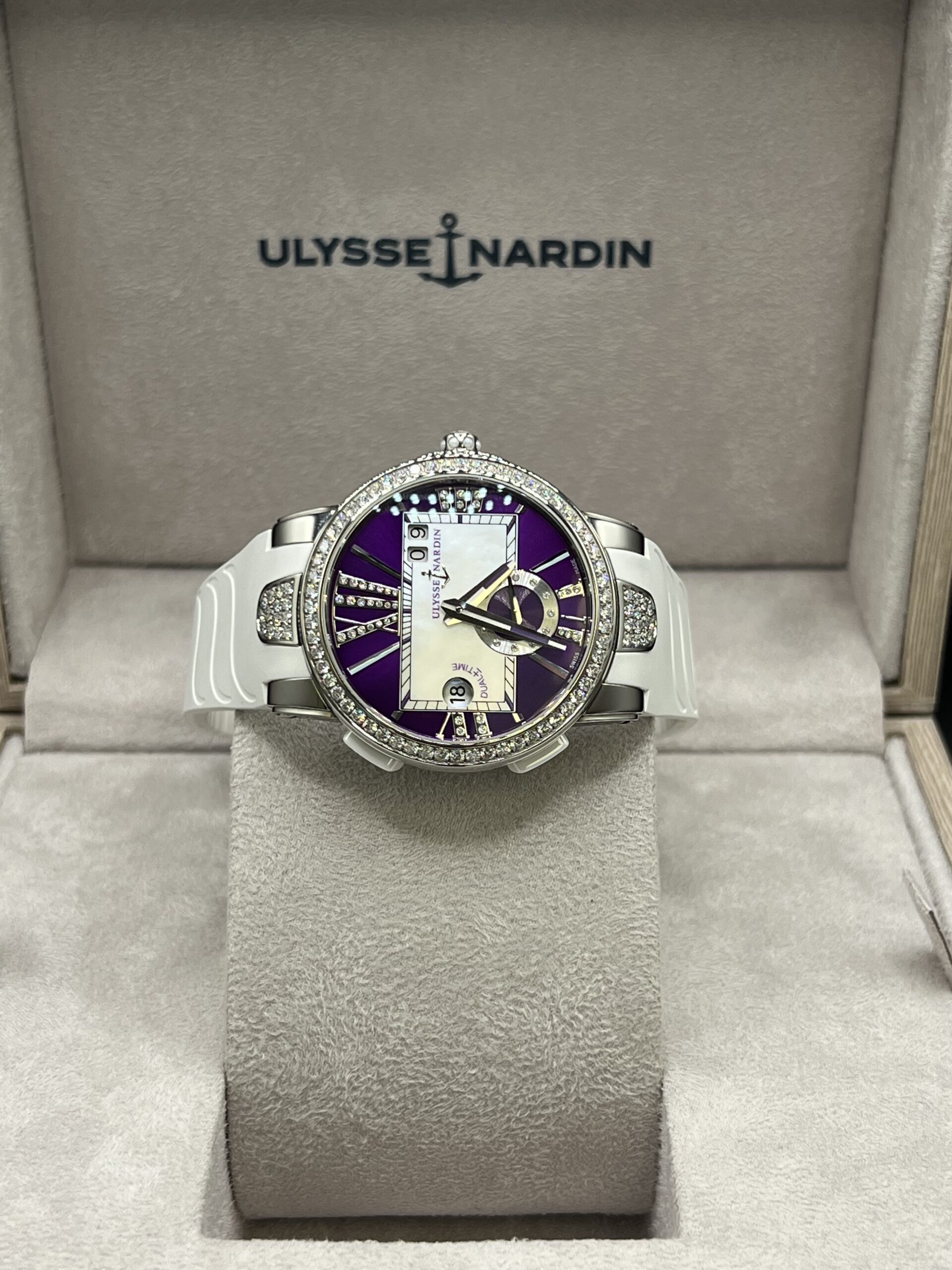 Ulysse Nardin Executive Dual Time Stainless Steel MOP Purple Dial Diamond Bezel 243-10/30-07 - Image 2