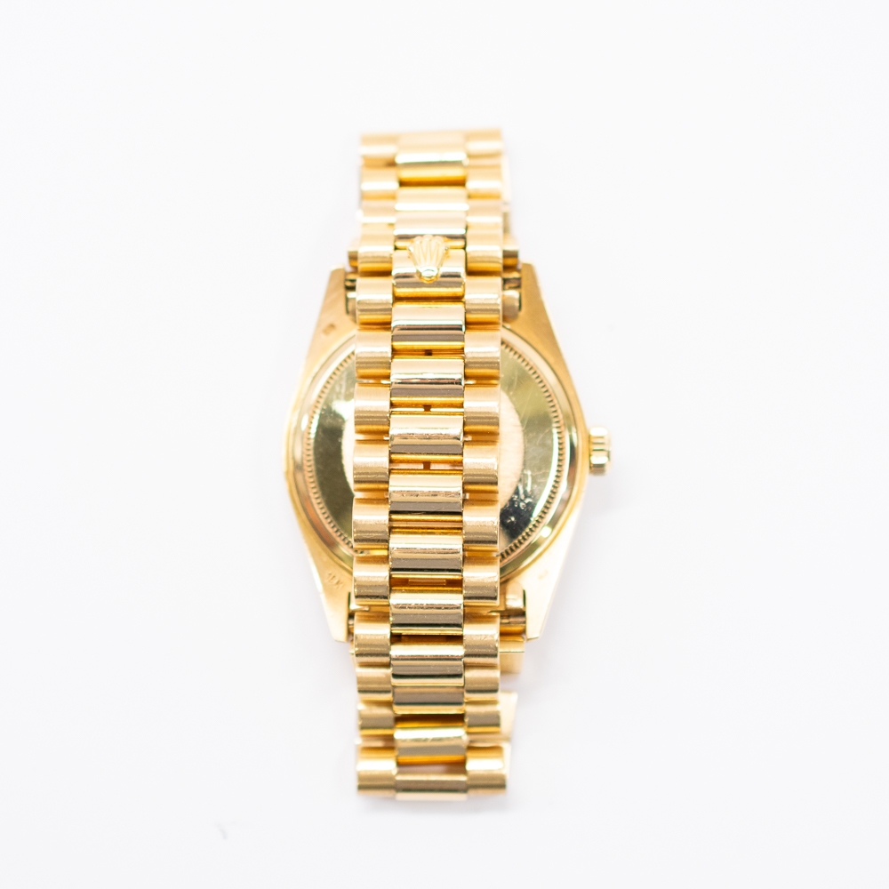 Rolex Day-Date 36 Yellow Gold Diamond Bezel Champagne Diamond Dial 18048