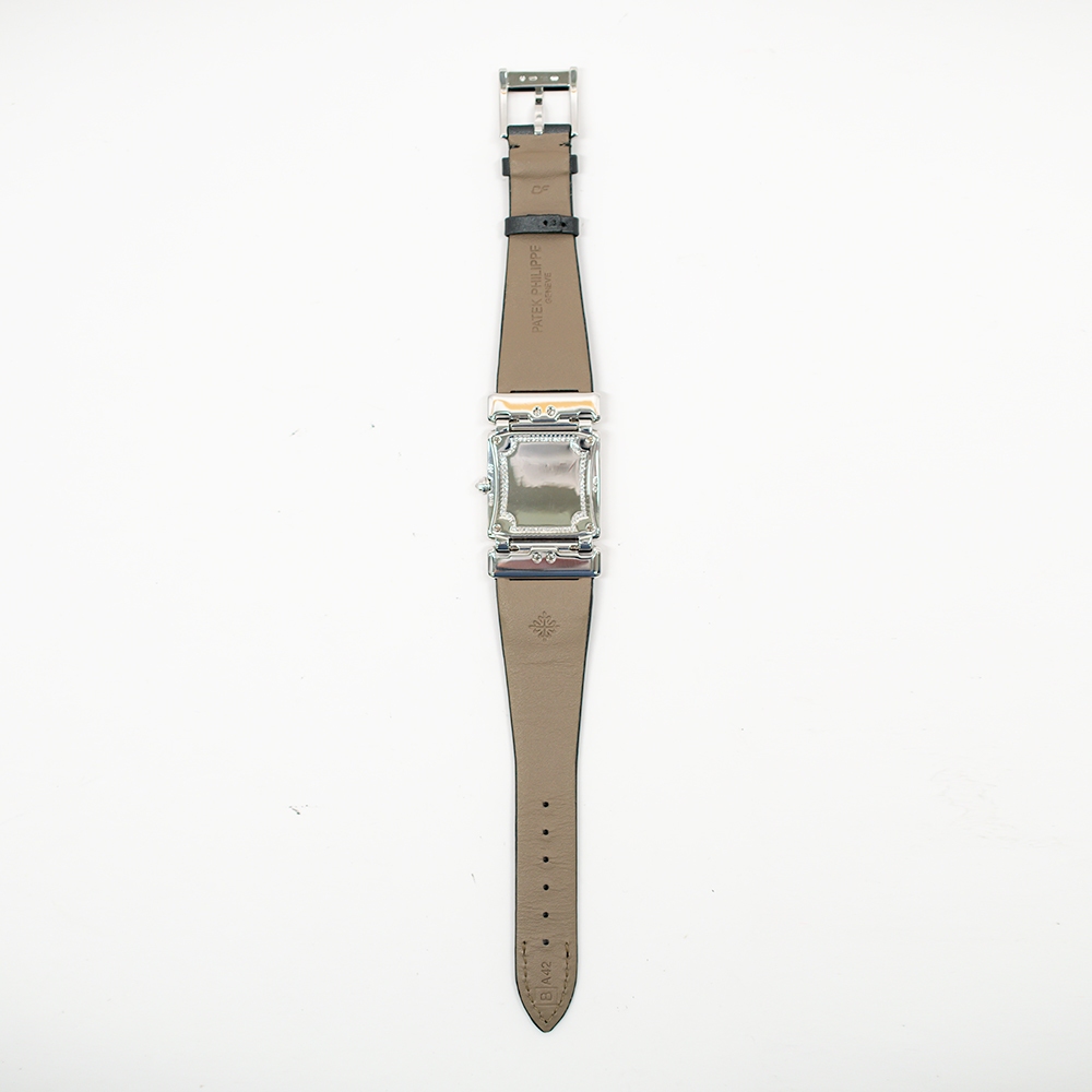 Patek Philippe Twenty-4 White Gold Diamond Bezel Pave Diamond Dial 4910G-001