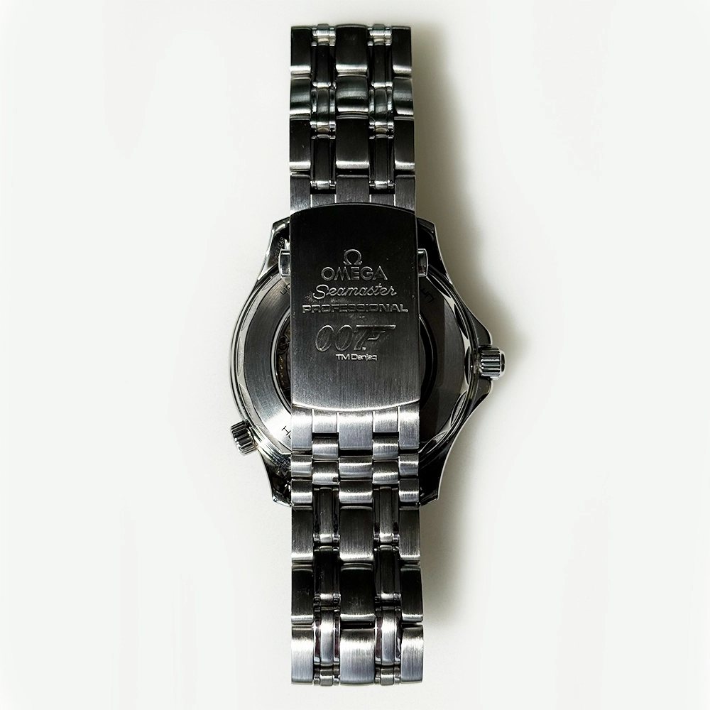 Omega Seamaster Diver Stainless Steel White Dial 212.32.41.20.04.001