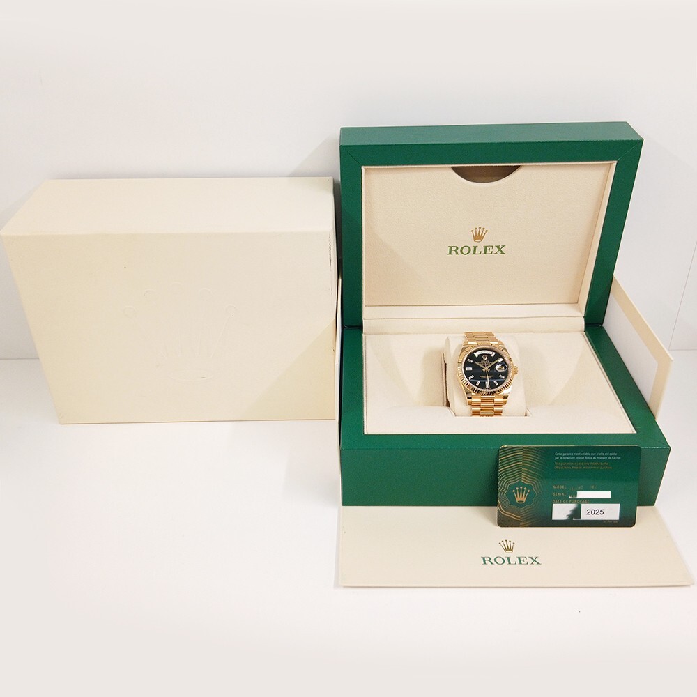 Rolex Day-Date 40 Yellow Gold Onyx Diamond Dial 228238A