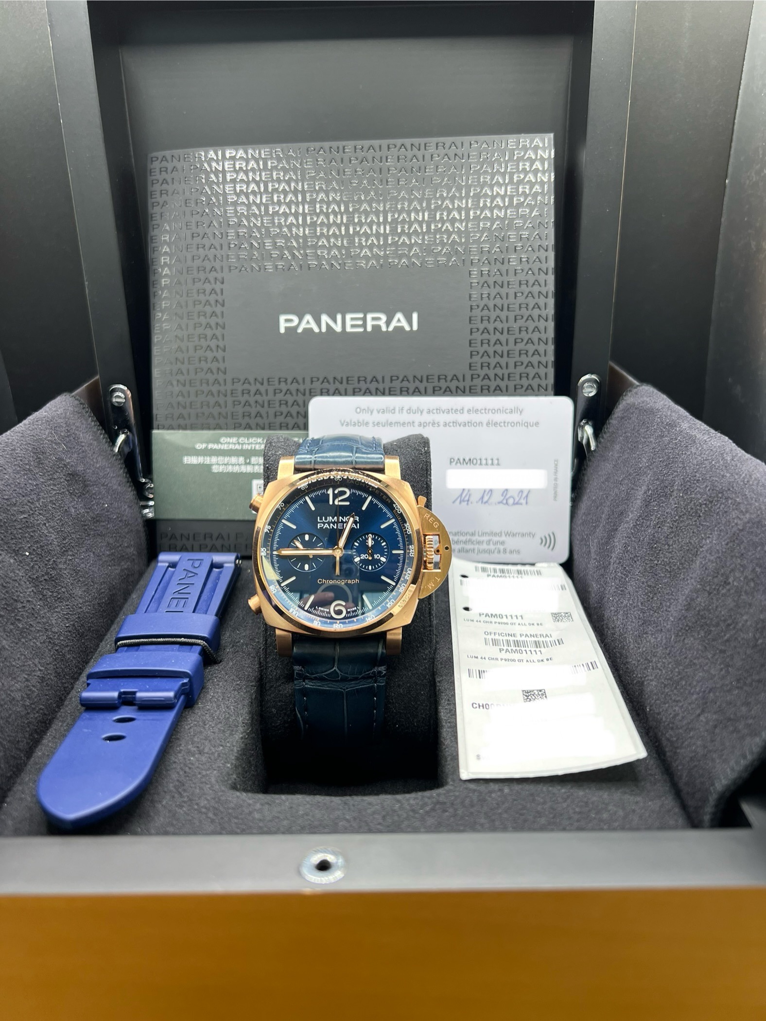 Panerai Luminor Chronograph PAM01111 - Image 3