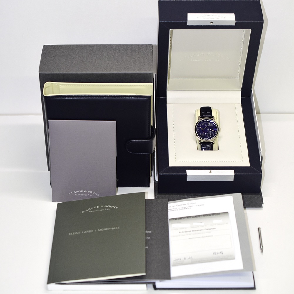 A. Lange & Söhne Lange 1 Moon Phase Gold Blue Dial 182.086 Bracelet
