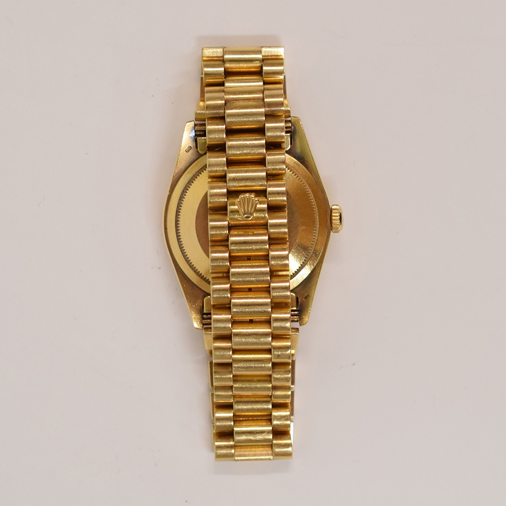 Rolex Day-Date 36 Yellow Gold Champagne Diamond Dial 18238A
